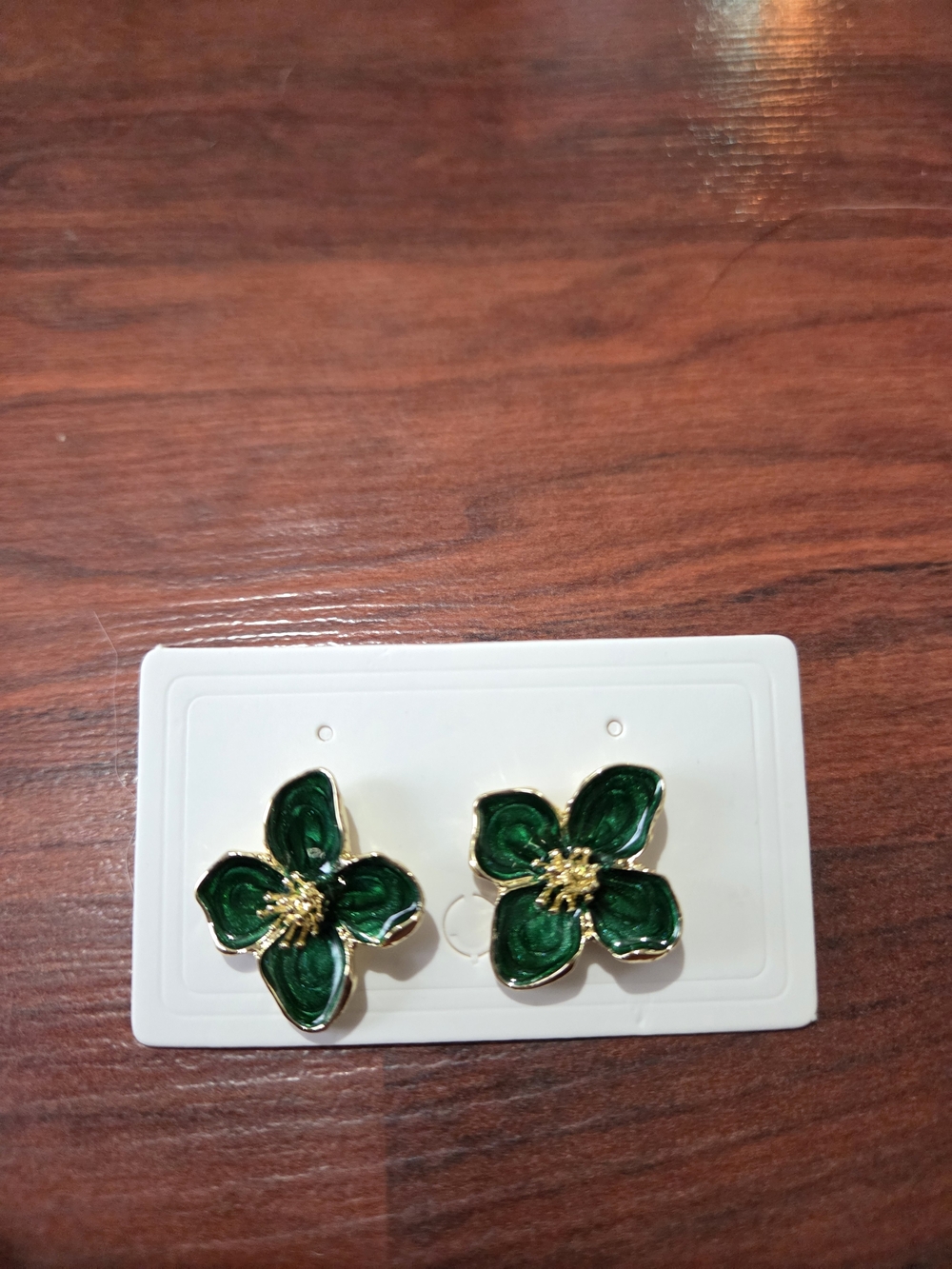 Green Floral Gold Tone Stud Earrings New